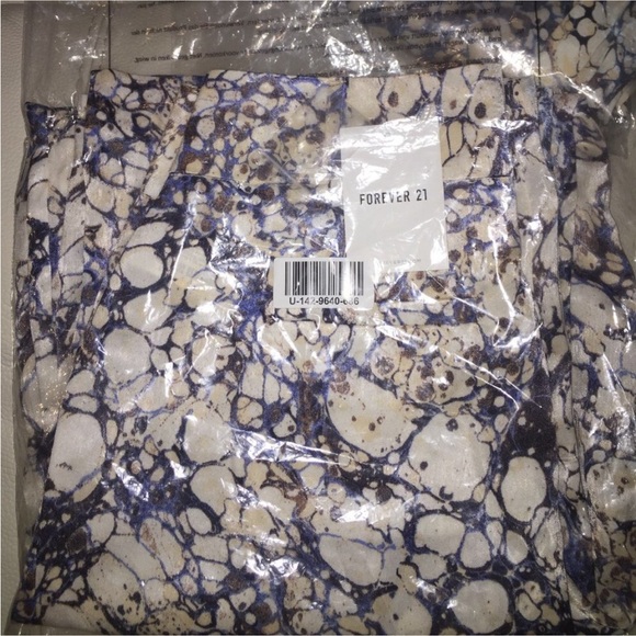 Forever 21 Satin Halter and Pant Set Marble print *Worn n Sitting in Bars w Cake - Picture 16 of 16